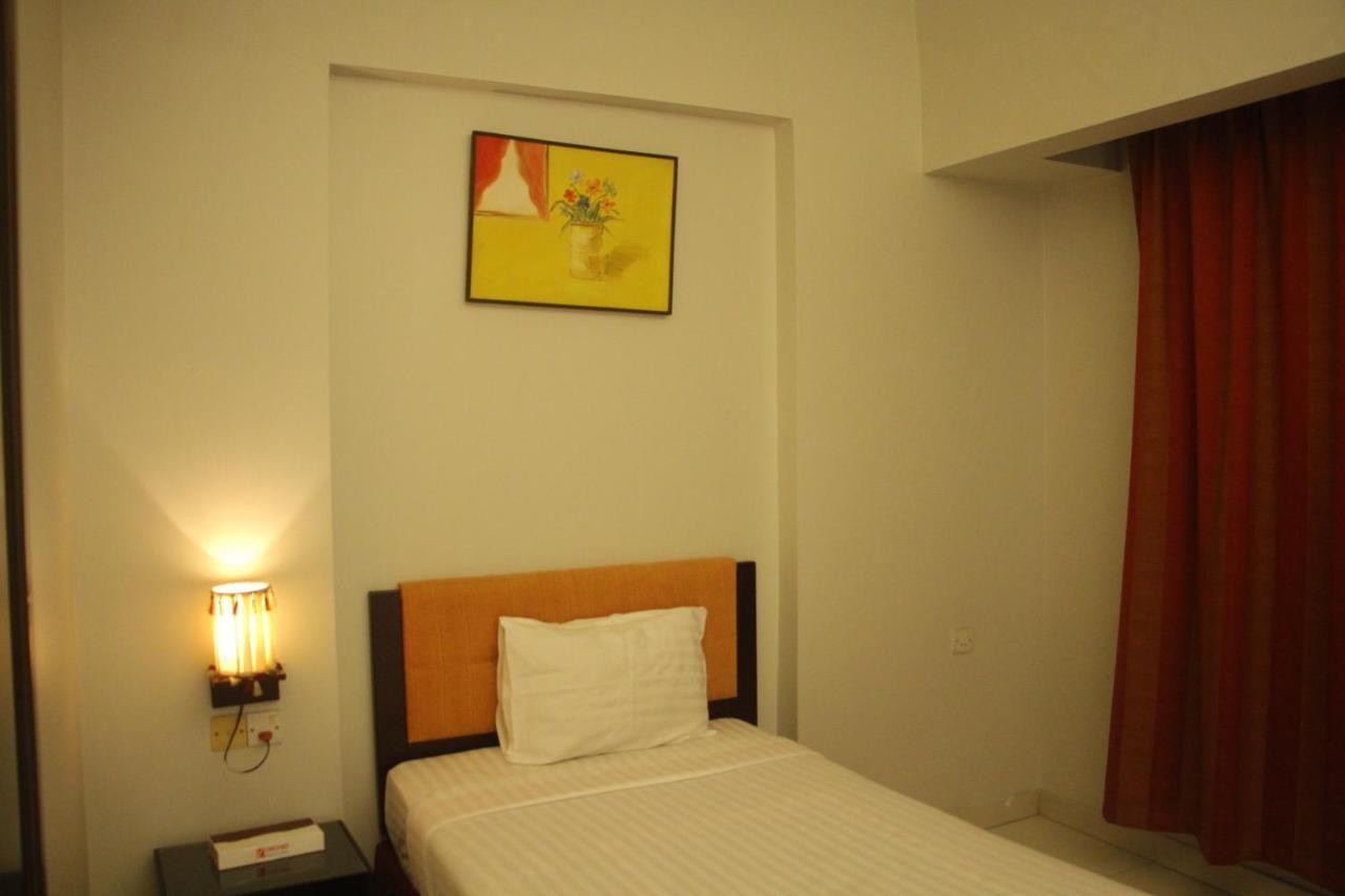Orchid Business Hotel Ćottogram Zewnętrze zdjęcie