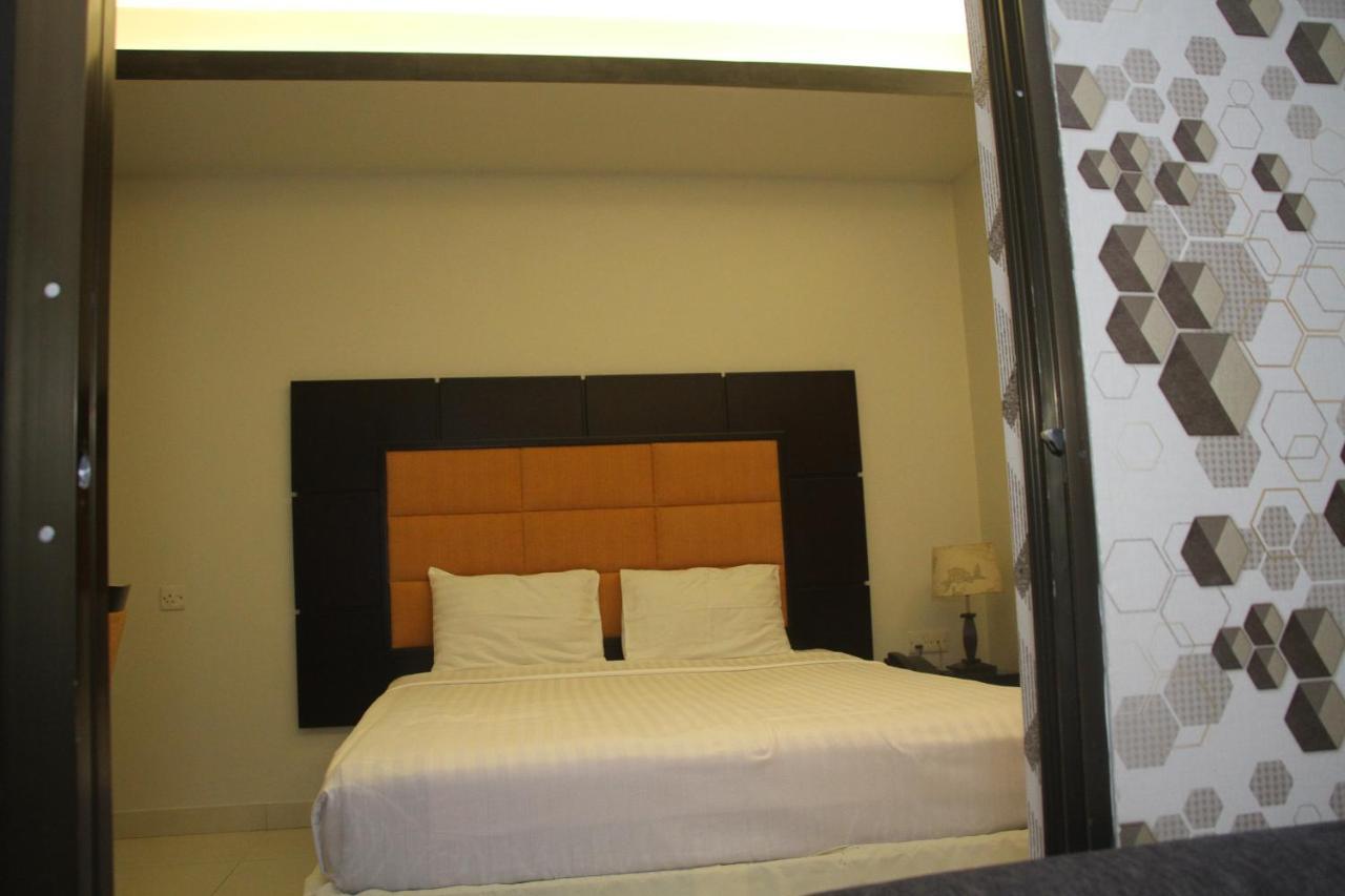 Orchid Business Hotel Ćottogram Zewnętrze zdjęcie