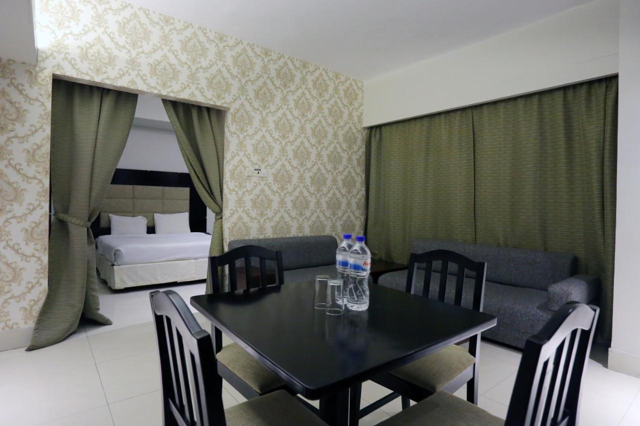 Orchid Business Hotel Ćottogram Zewnętrze zdjęcie