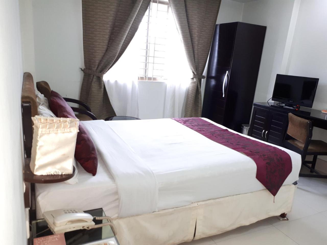 Orchid Business Hotel Ćottogram Zewnętrze zdjęcie