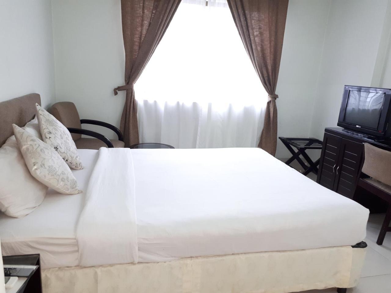 Orchid Business Hotel Ćottogram Zewnętrze zdjęcie